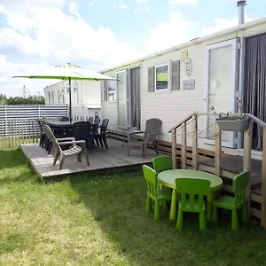 Ferienhaus Luxe Vakantiechalet Met Omheinde Tuin 6pers, Bredene