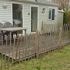 Ferienhaus Luxueuze Stacaravan 4pers Met Terras En Tuintje, Bredene